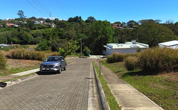 Lote, Alajuela, Grecia